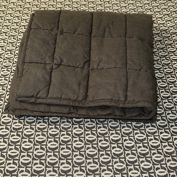 Quince European Linen Quilted Euro Sham Charcoal 5⭐Customer Reviews 26x26 - Picture 7 of 7